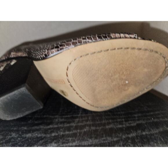 Vince Camuto Gigietta Leather Embossed Snake Print Ankle Booties Women’s 9 - Picture 15 of 15